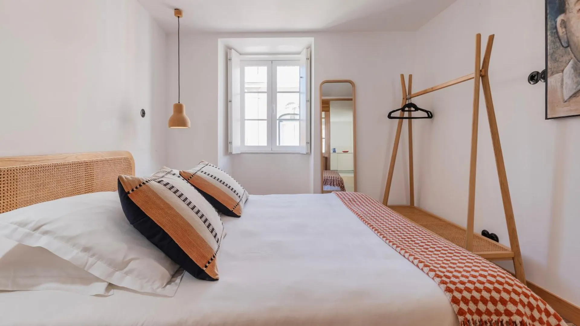 1Bdr Apartment With Terrace And View By Lovelystay Lissabon